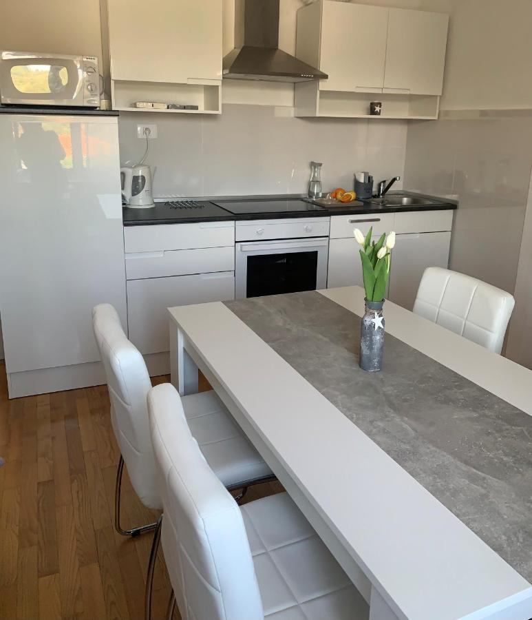 Apartmaji Amitis Portorož Exteriör bild